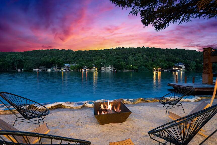 Cross Lake Hideaway Austin vacation rental photo 11
