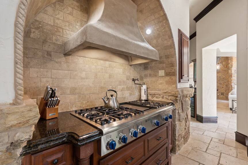 Cross Lake Hideaway Austin vacation rental photo 16
