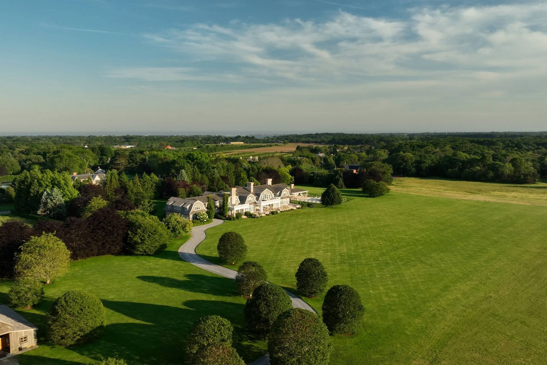 Collè luxury vacation rental in Hamptons