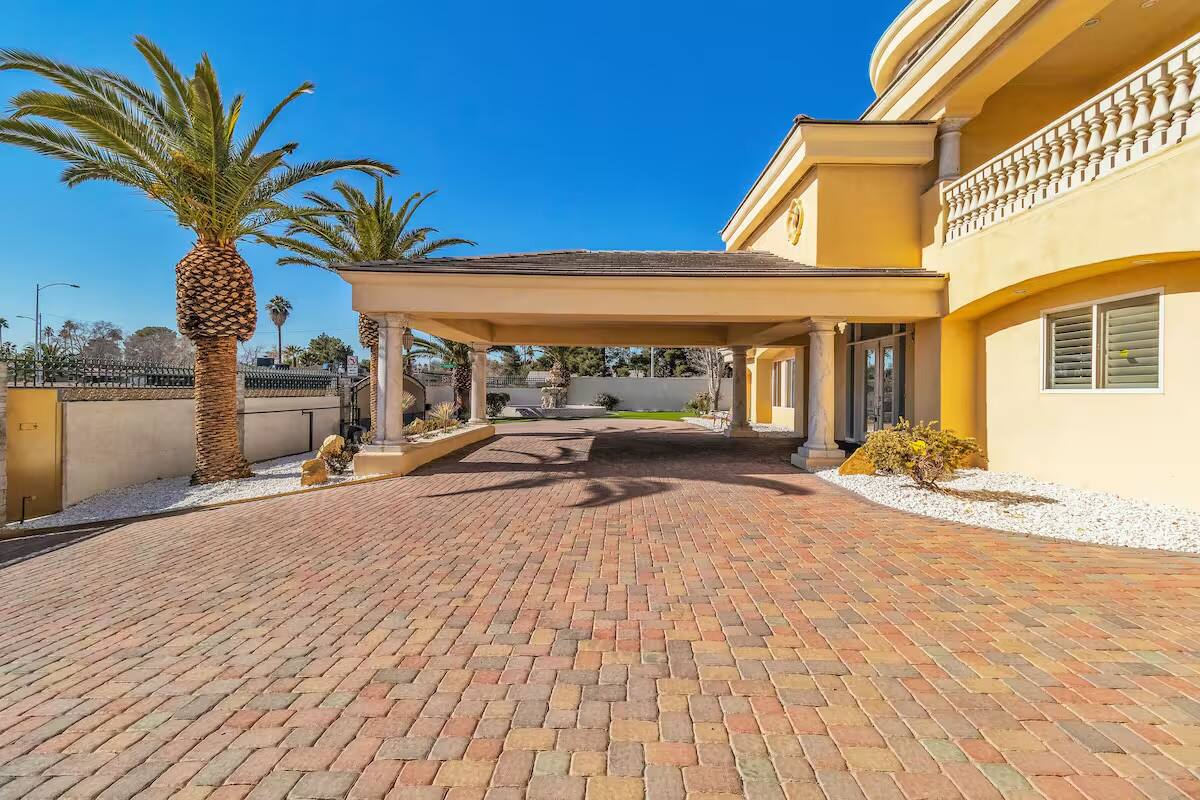 Vegas Outpost Las Vegas vacation rental photo 6