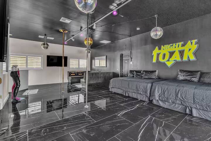 Vegas Outpost Las Vegas vacation rental photo 54