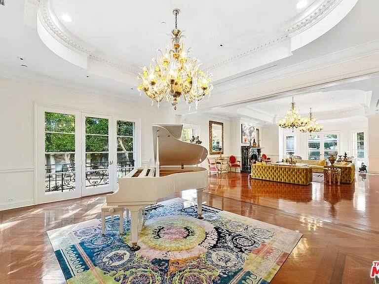 Embassy Los Angeles vacation rental photo 30