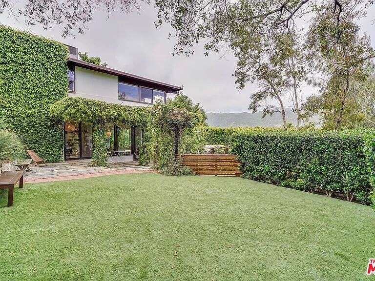 Fairfield Hideaway Los Angeles vacation rental photo 11