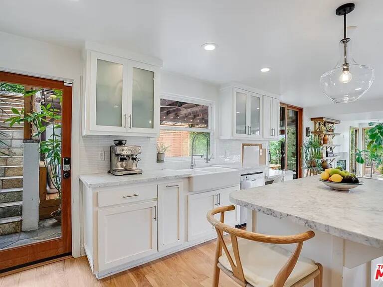 Fairfield Hideaway Los Angeles vacation rental photo 21