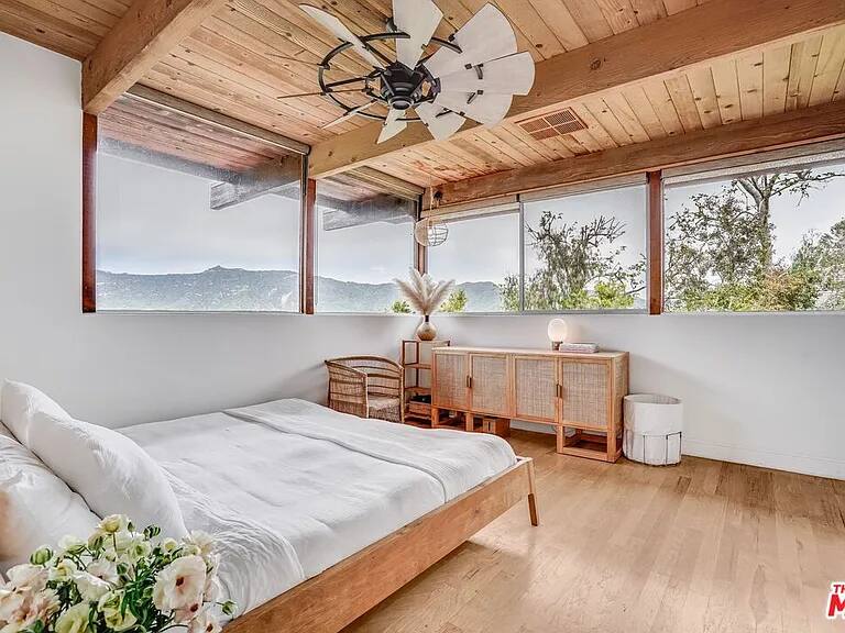 Fairfield Hideaway Los Angeles vacation rental photo 29