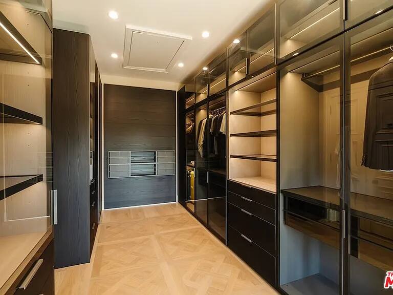 Gagganeau Chateau Los Angeles vacation rental photo 31