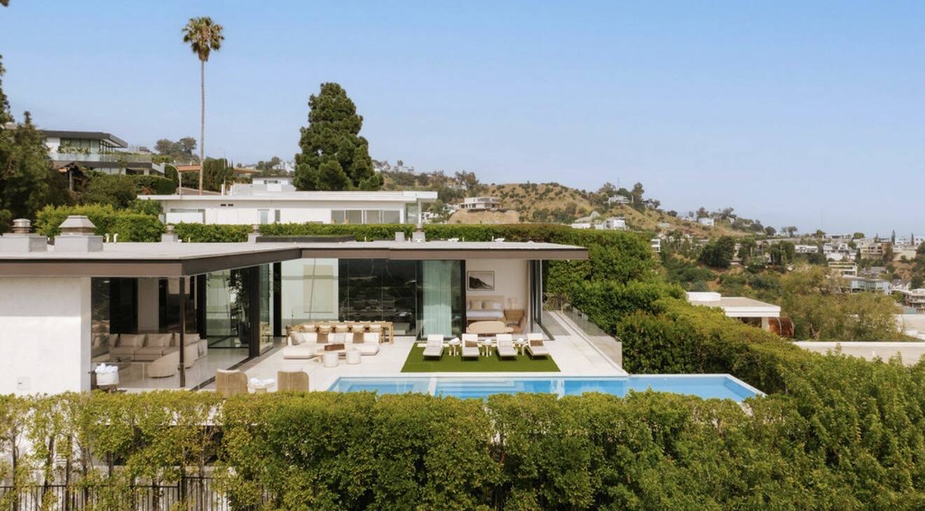 Jey Los Angeles vacation rental photo 2