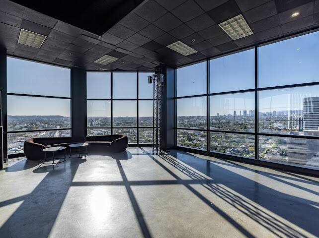 Neptune Noir Penthouse Los Angeles vacation rental photo 17