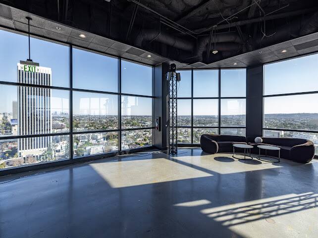 Neptune Noir Penthouse Los Angeles vacation rental photo 20