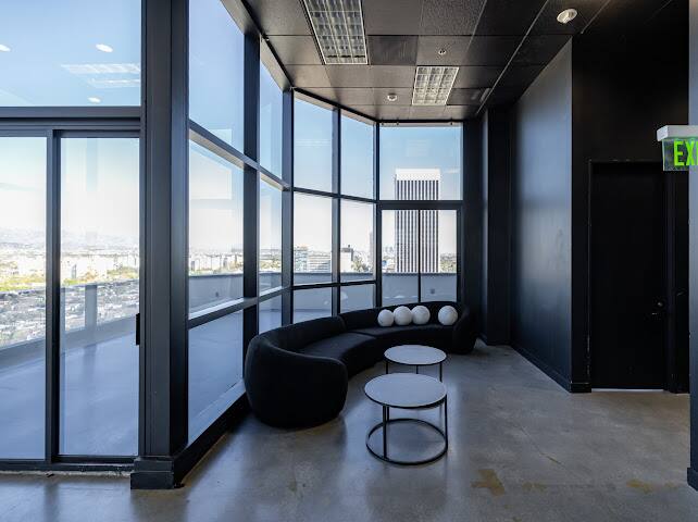 Neptune Noir Penthouse Los Angeles vacation rental photo 26