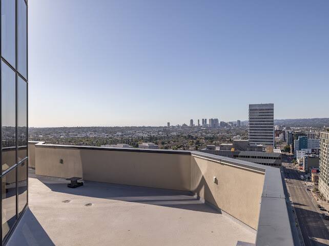 Neptune Noir Penthouse Los Angeles vacation rental photo 36