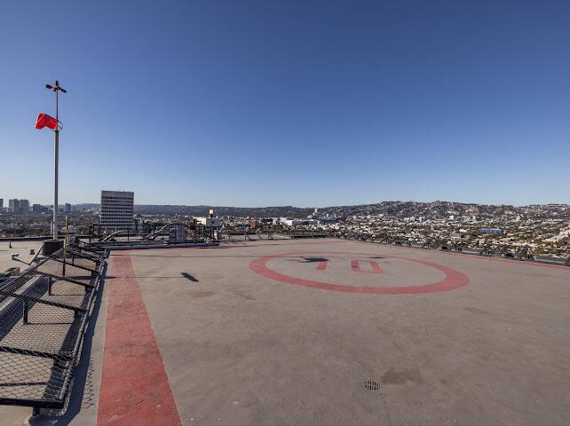 Neptune Noir Penthouse Los Angeles vacation rental photo 43