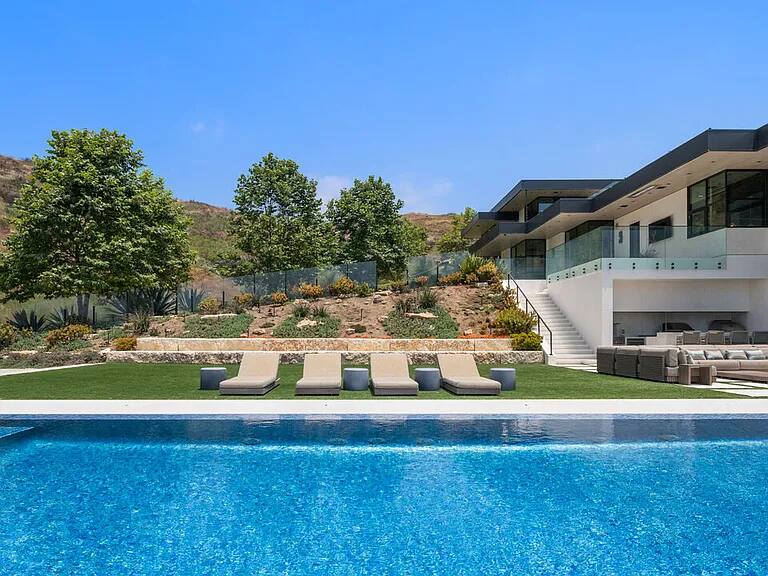 Carbon Haus Malibu vacation rental photo 35