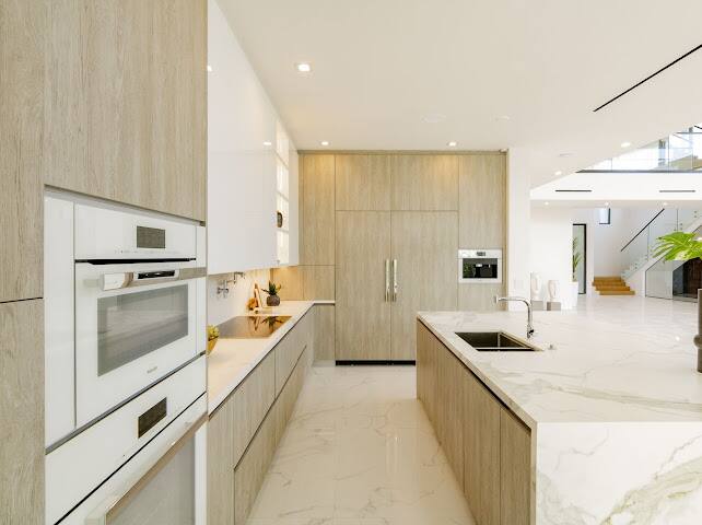 Beachfront Oasis Miami vacation rental photo 42