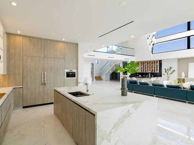 Beachfront Oasis Miami vacation rental photo 43