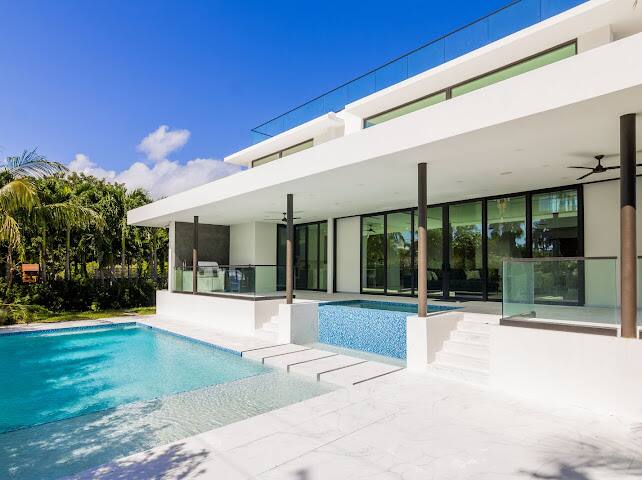 Beachfront Oasis Miami vacation rental photo 53