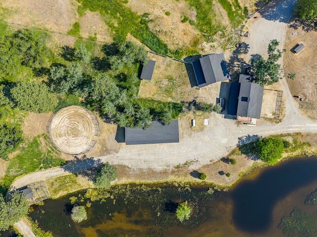 Bell River Montana vacation rental photo 32