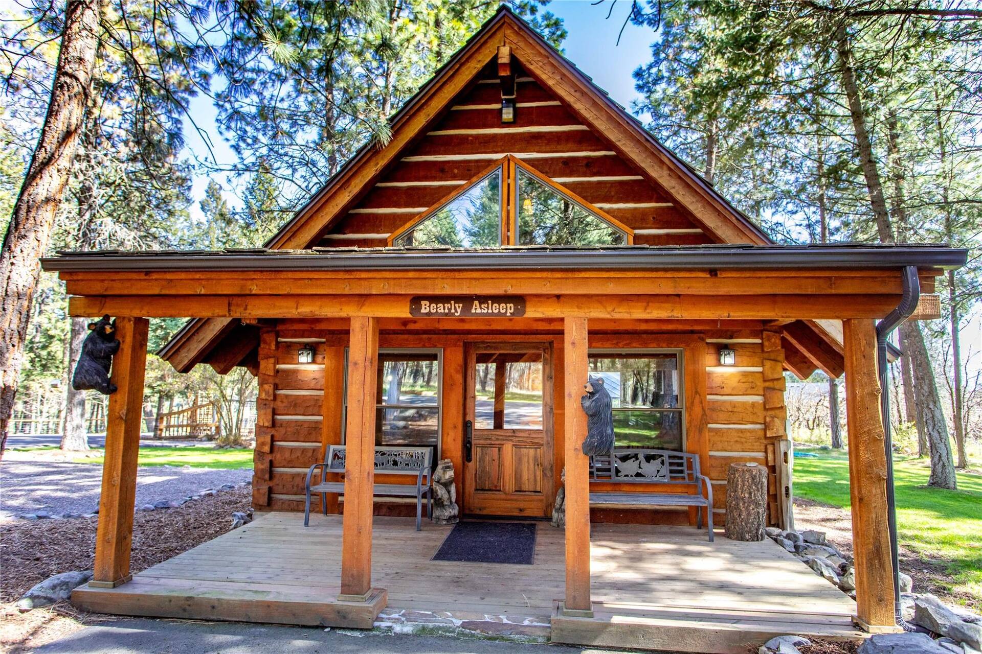 Elk Lake Lodge Montana vacation rental photo 11