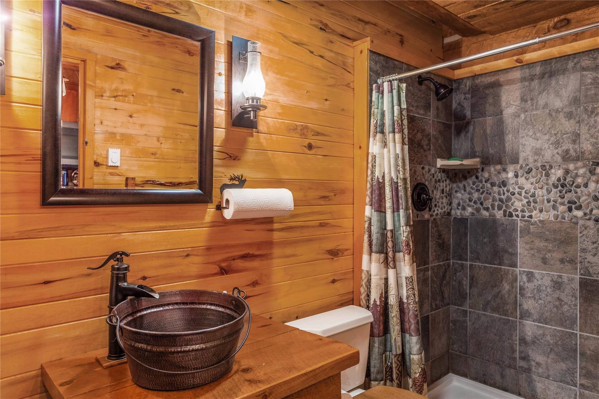 Elk Lake Lodge Montana vacation rental photo 19