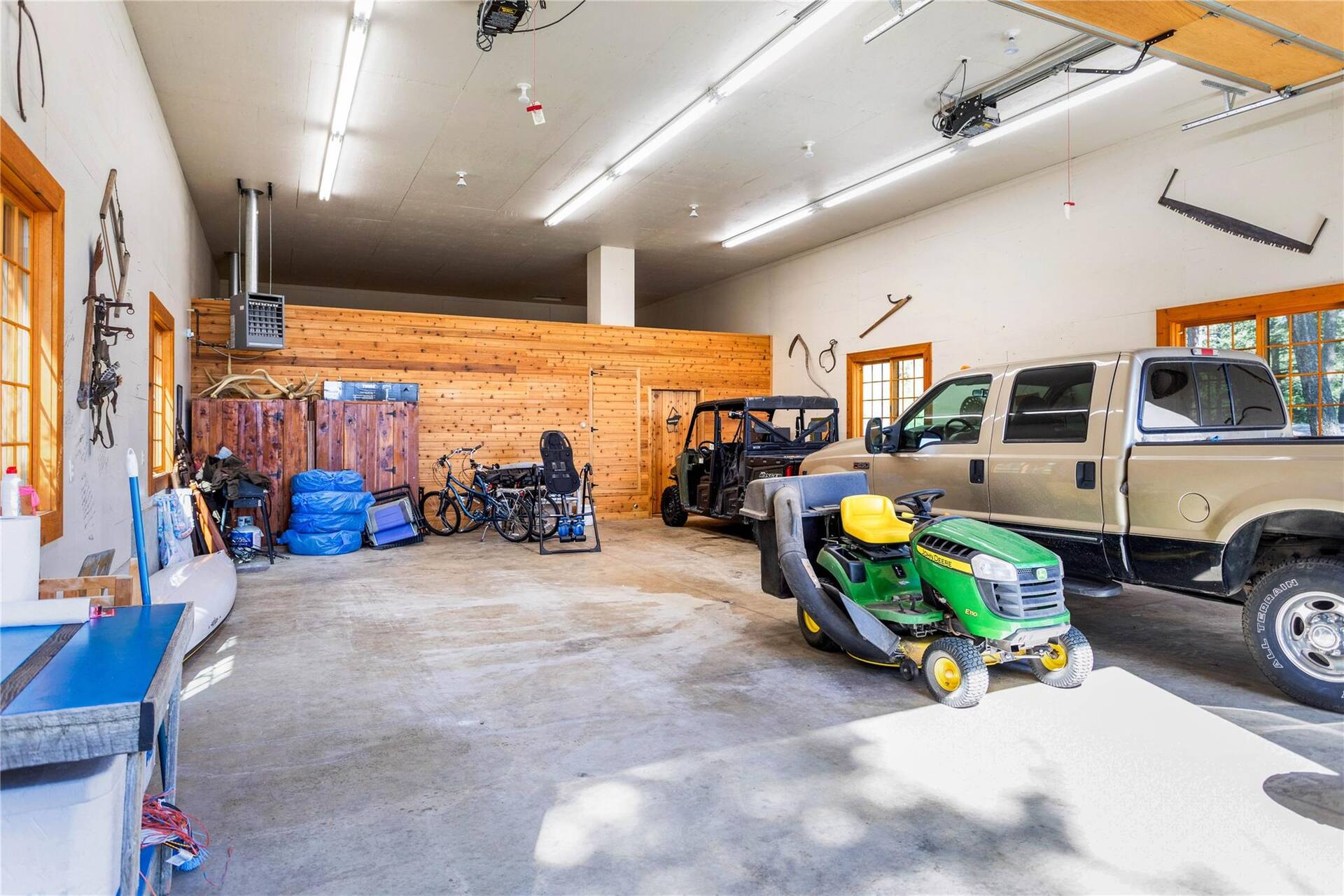 Elk Lake Lodge Montana vacation rental photo 24