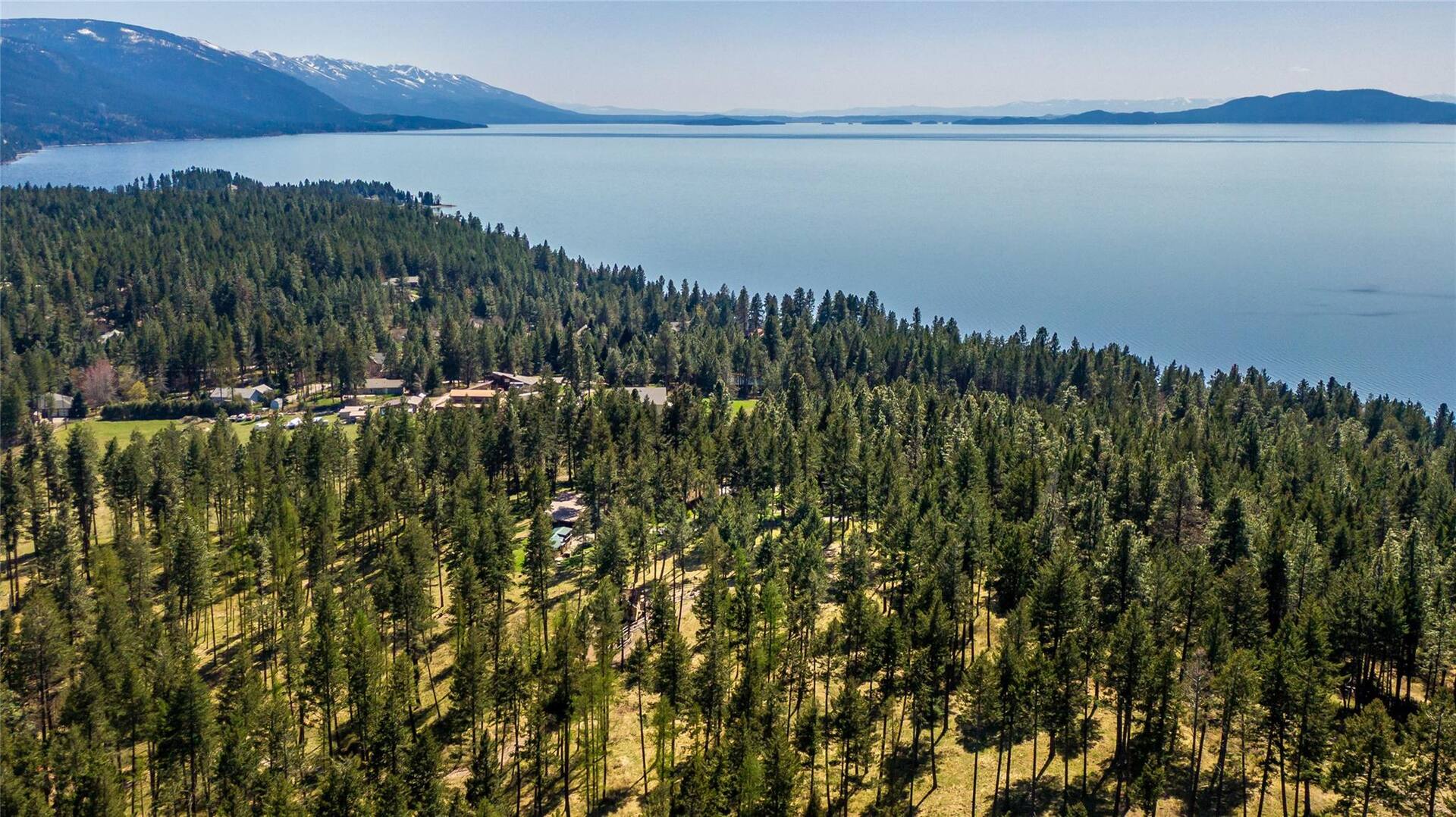Elk Lake Lodge Montana vacation rental photo 51