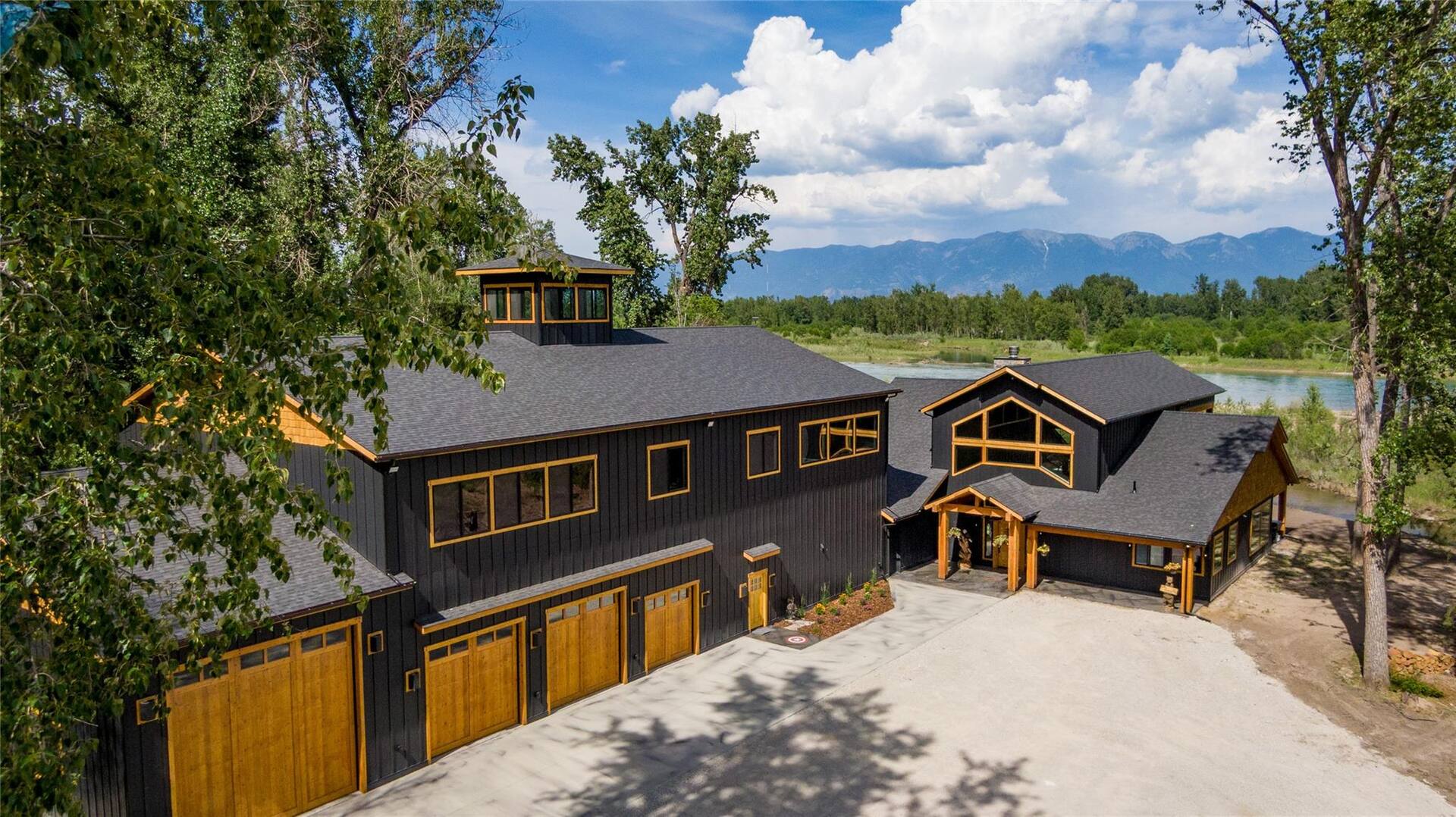 Stillwater Ranch luxury vacation rental in Montana