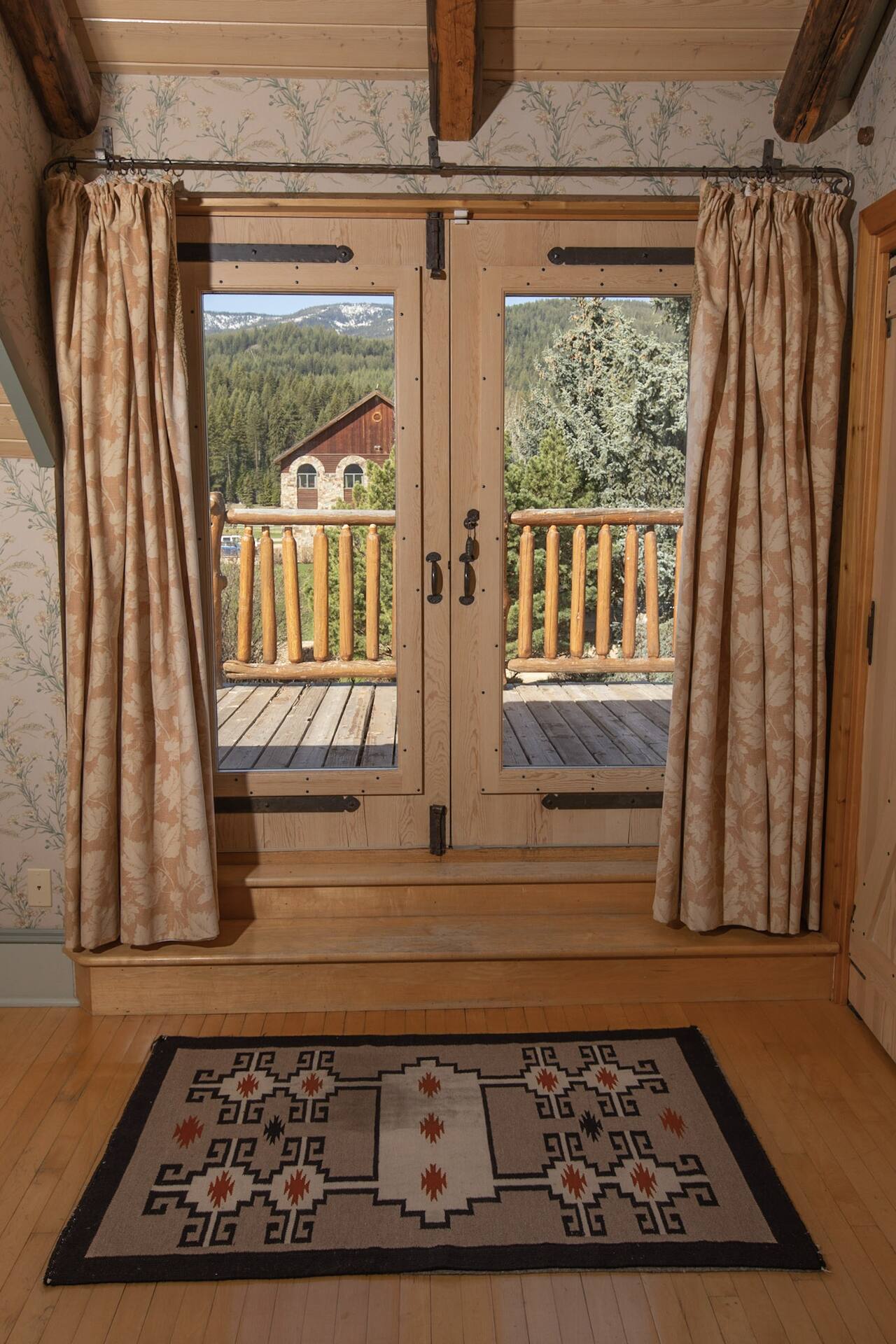 Summit Meadow Ranch Montana vacation rental photo 40