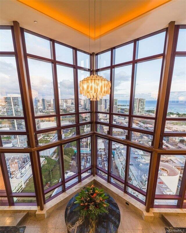 Imperial Hawaii Penthouse Oahu vacation rental photo 13