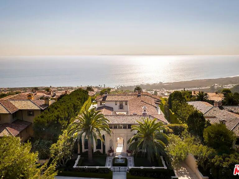 Monarch Emerald luxury vacation rental in Orange County