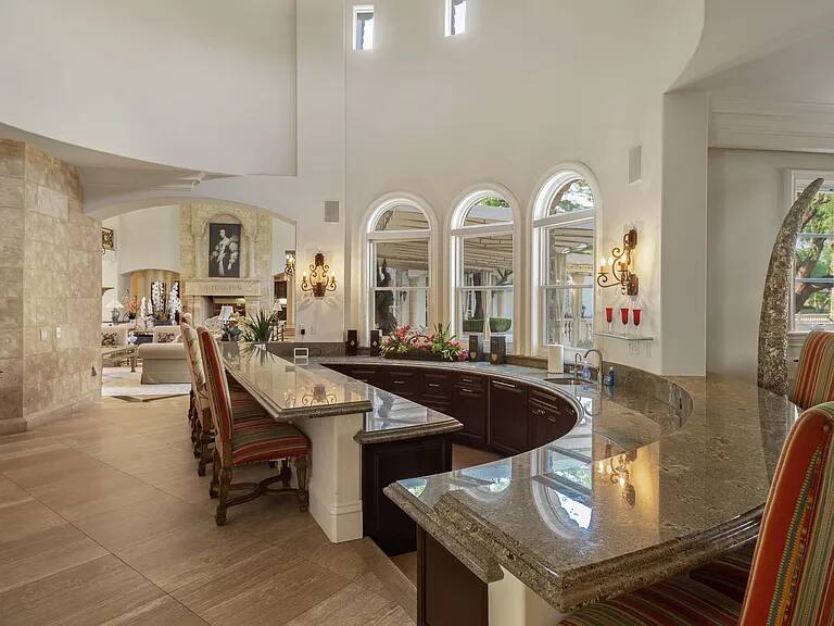 Desert Chateau Palm Springs vacation rental photo 15