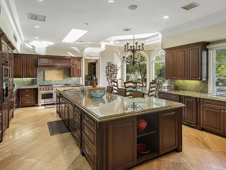 Desert Chateau Palm Springs vacation rental photo 31