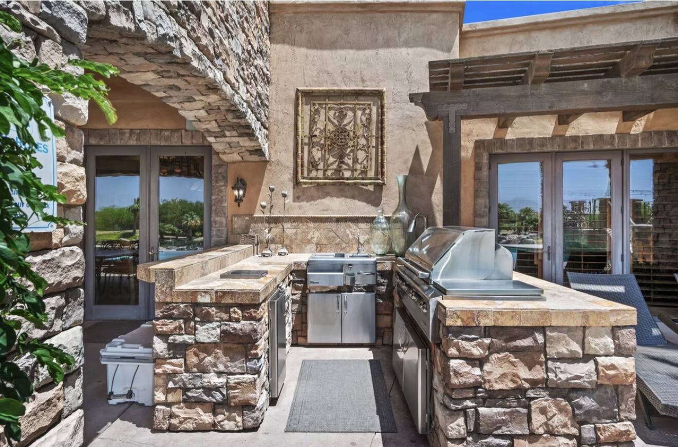 Desert Hearts Palm Springs vacation rental photo 19