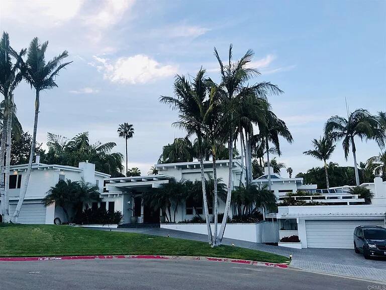 Gran White luxury vacation rental in San Diego